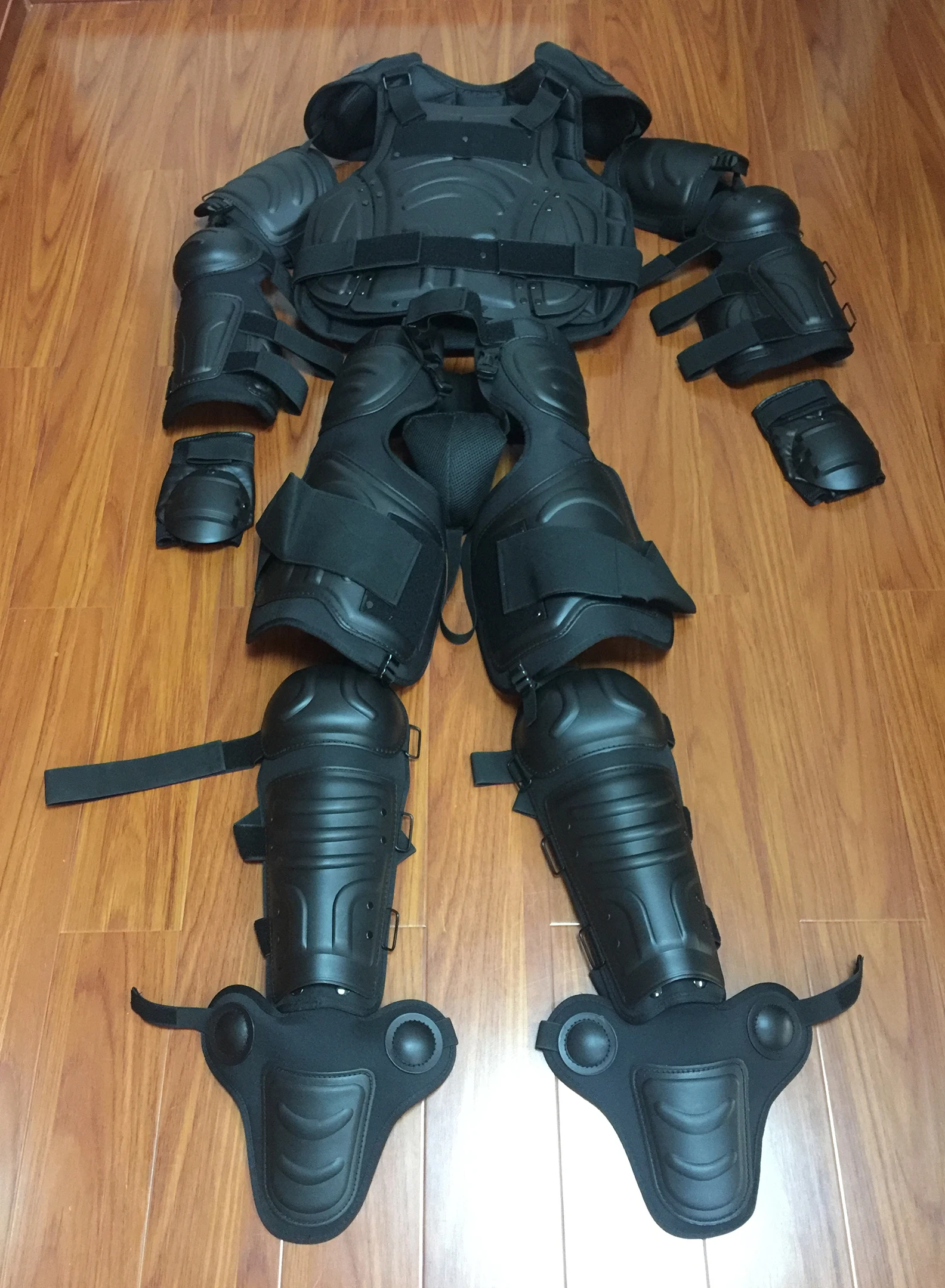 Tactical Anti Riot Armor For Full Body Protection Body Vest With Neck