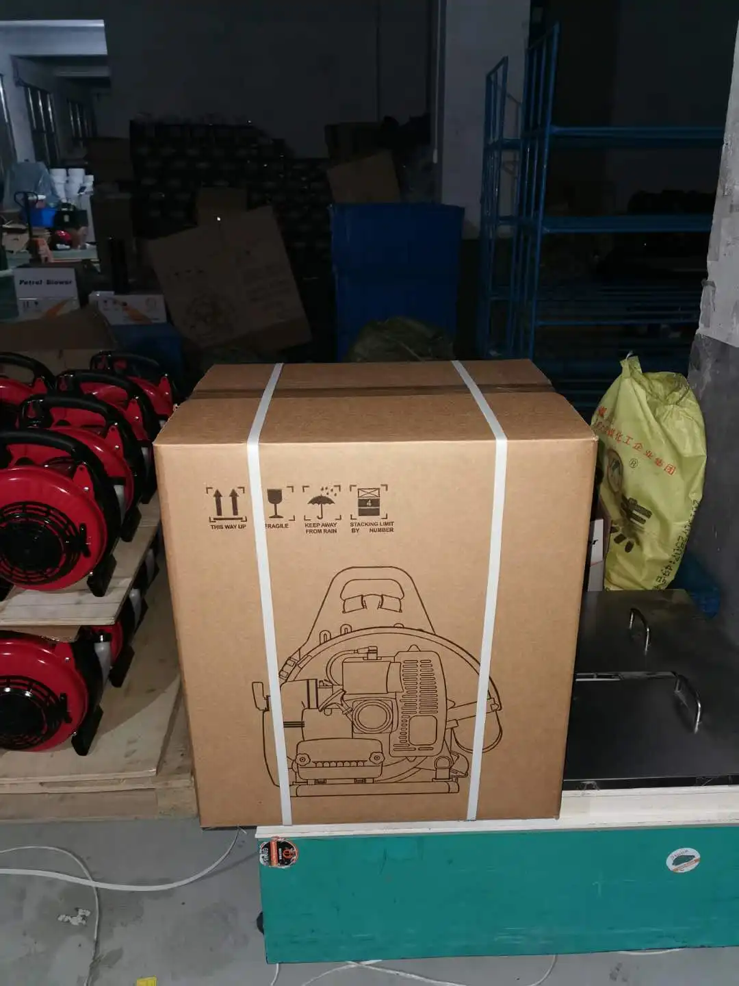 leaves blower - buy gas leaves blower,wholesale leaf blower,mini