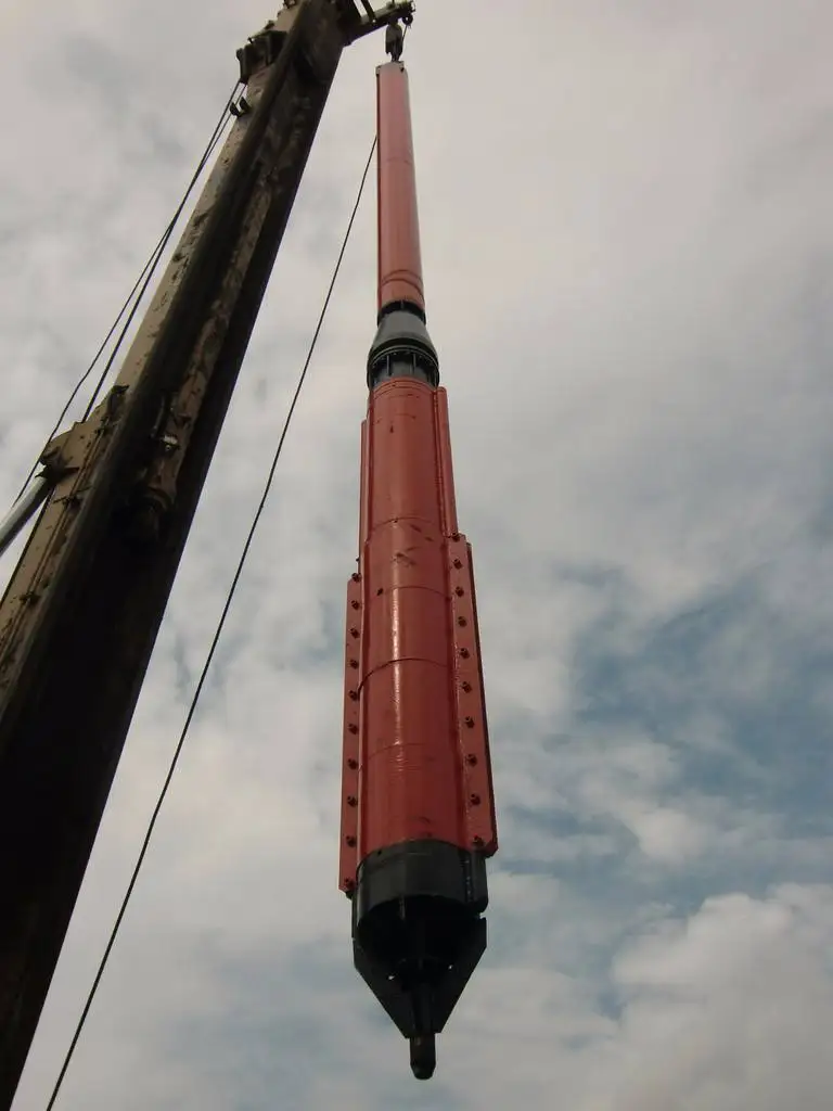 High Quality Vibroflot Compaction Pile Driver Large Construction Site ...