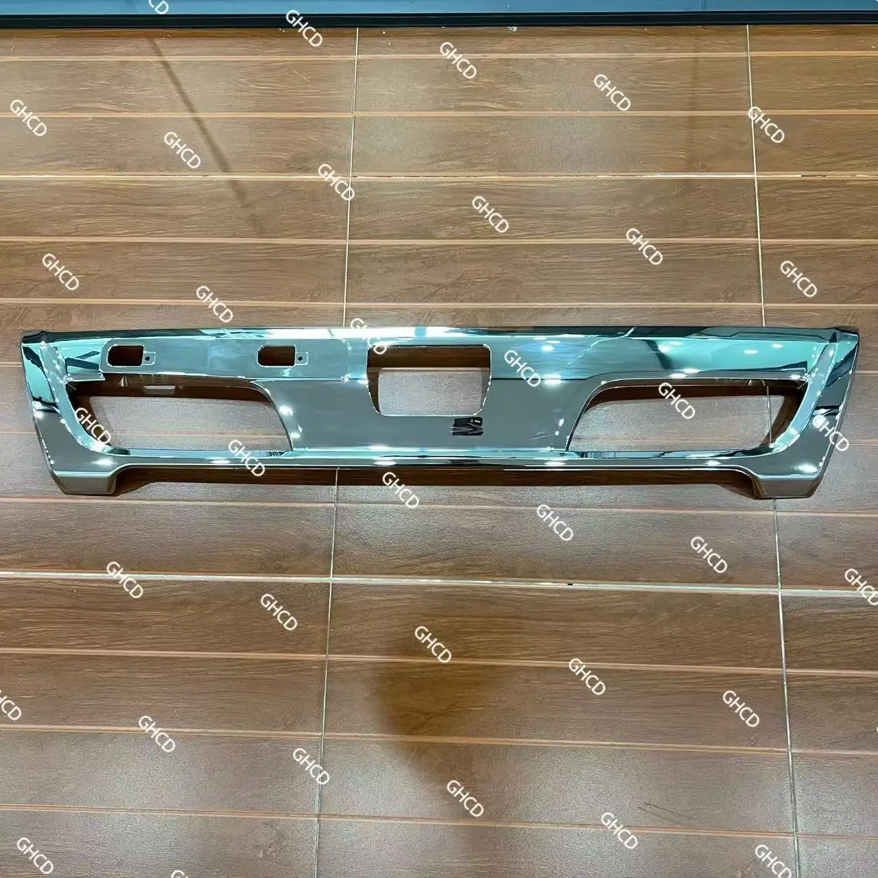 narrow isuzu mitsubishi nissan made plastic-0