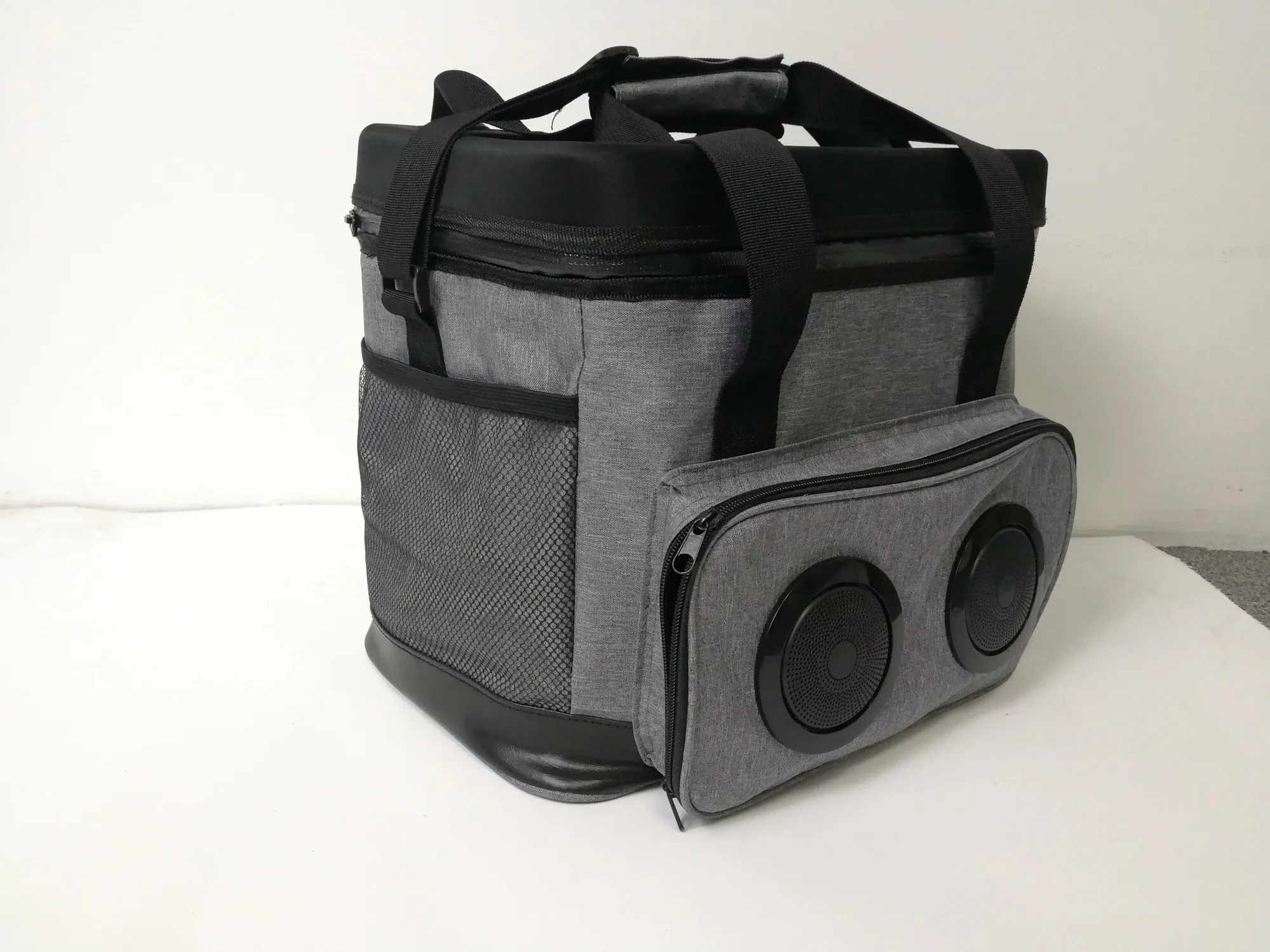 Troutdoor Wireless Speaker Cooler Bag With Cup Holders,Cooler Box For