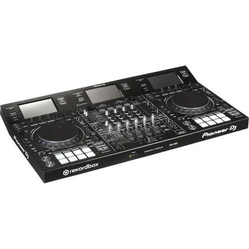 DualSense Edge controller showing adjustable stick tension and rear paddle layout