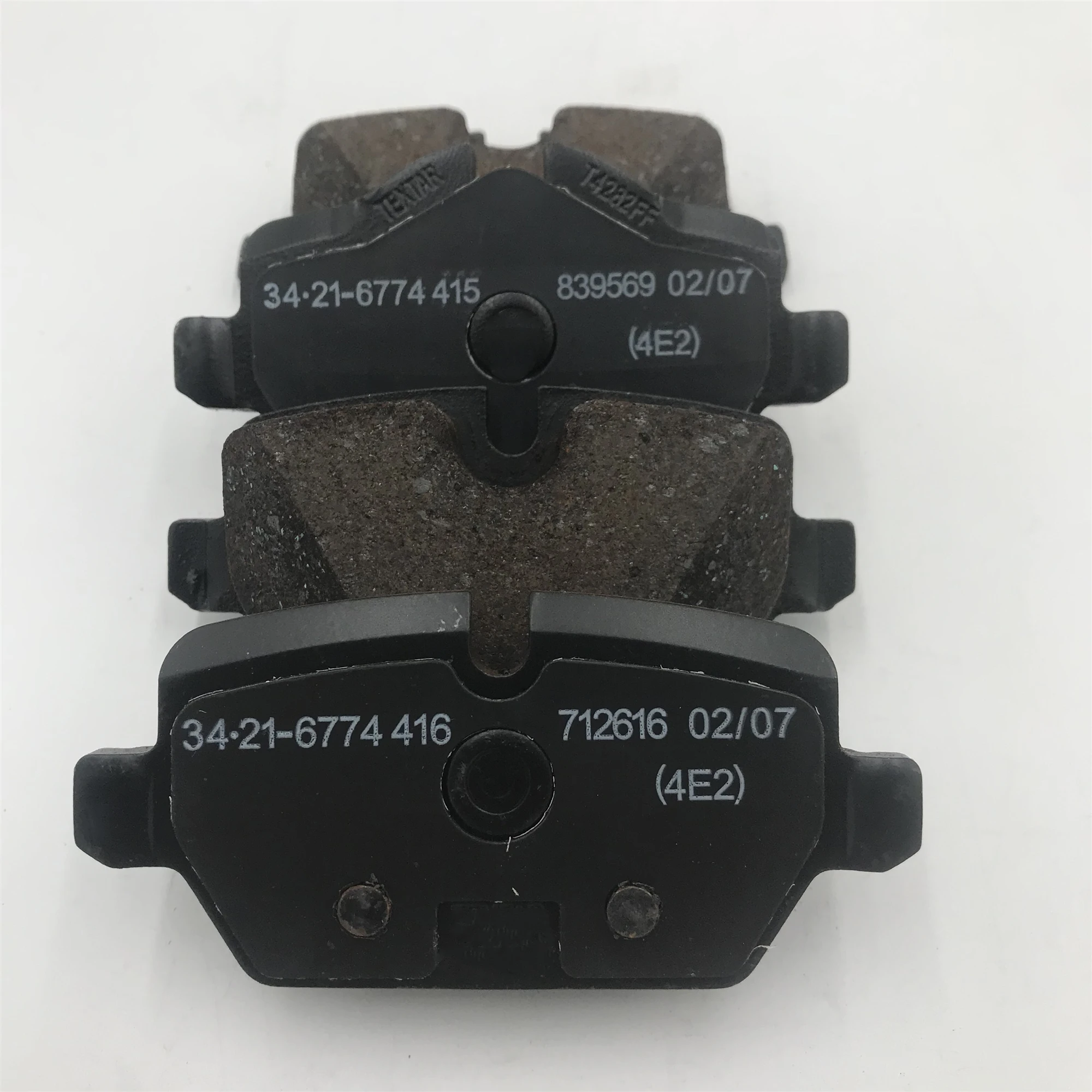 E90 E92 E87 Rear Brake Pad Kit For Bmw E53 E85 F11 F15 F16 F20 F30 Rear