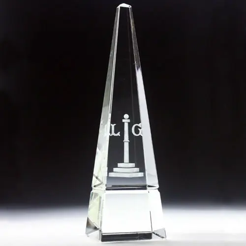 Customized crystal trophies and awards manufacture