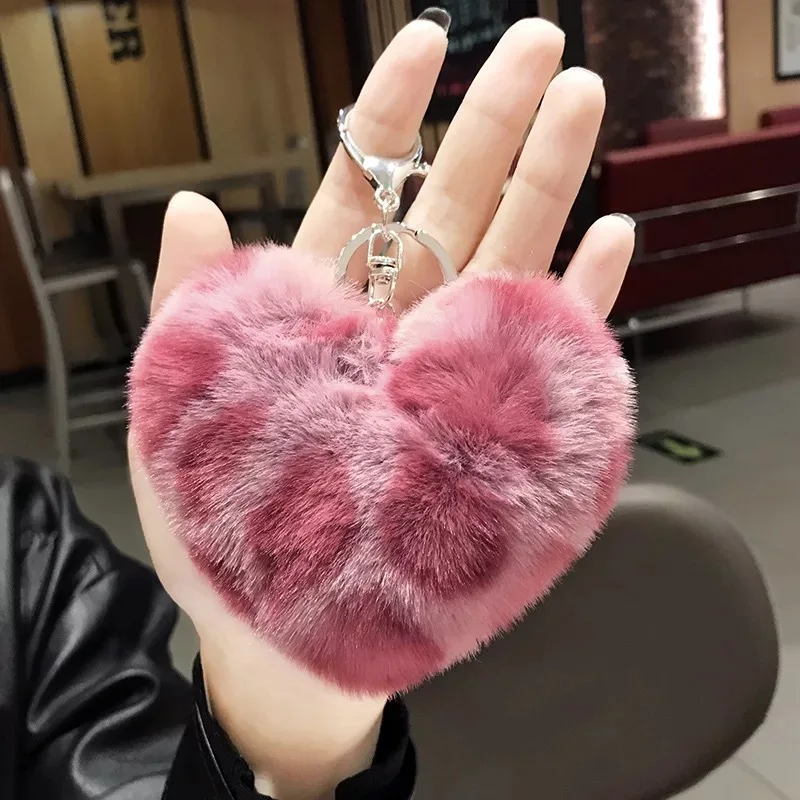 2021 New Design Heart Pompom Furball Faux Fur Keychain Puff Ball Keychains For Lady Bags Pom Pom