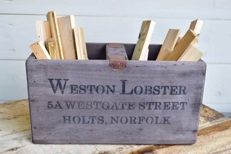 wood box.jpg