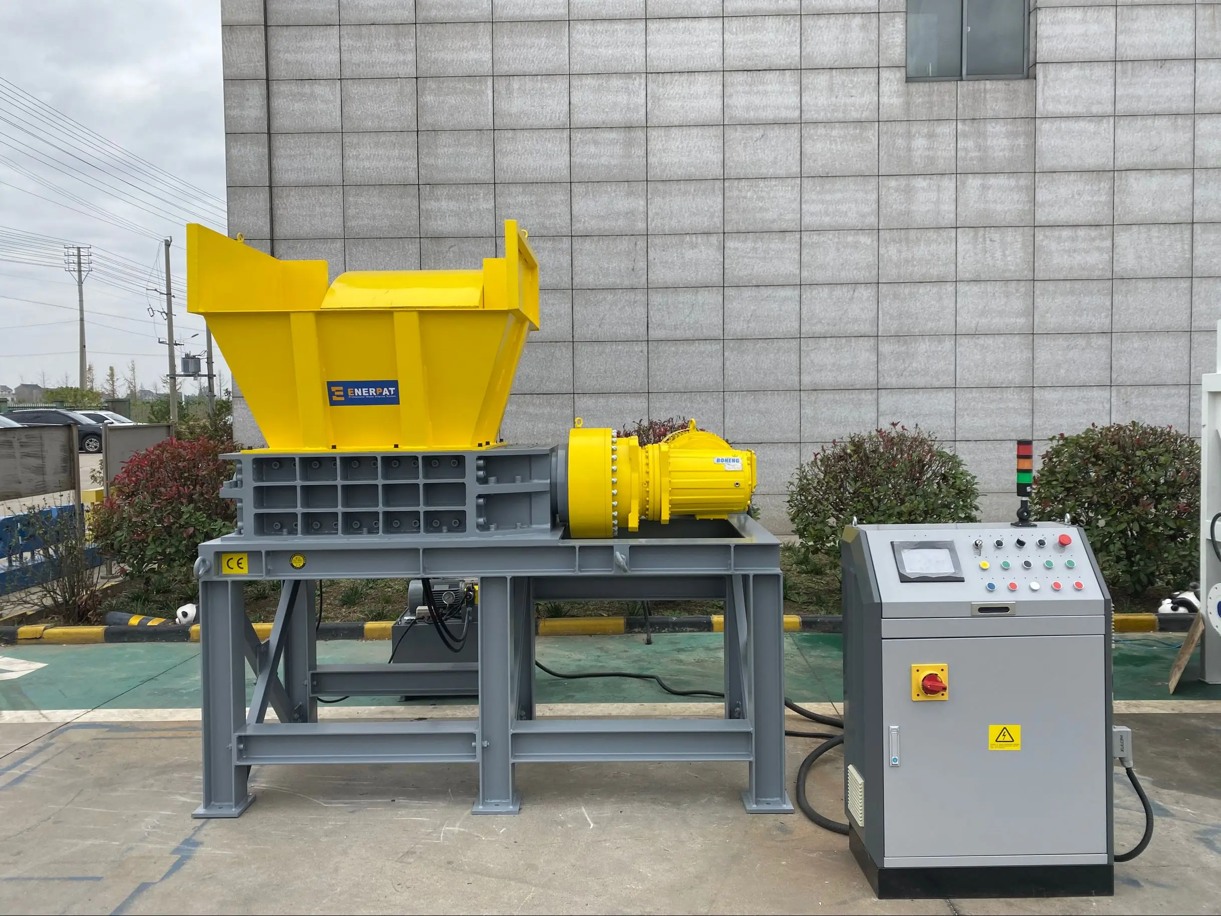 Bio Straw Shredder Machine / Tearing / Rip Milling Machine For