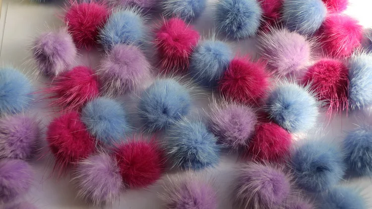 Mink fur pom poms (3).JPG