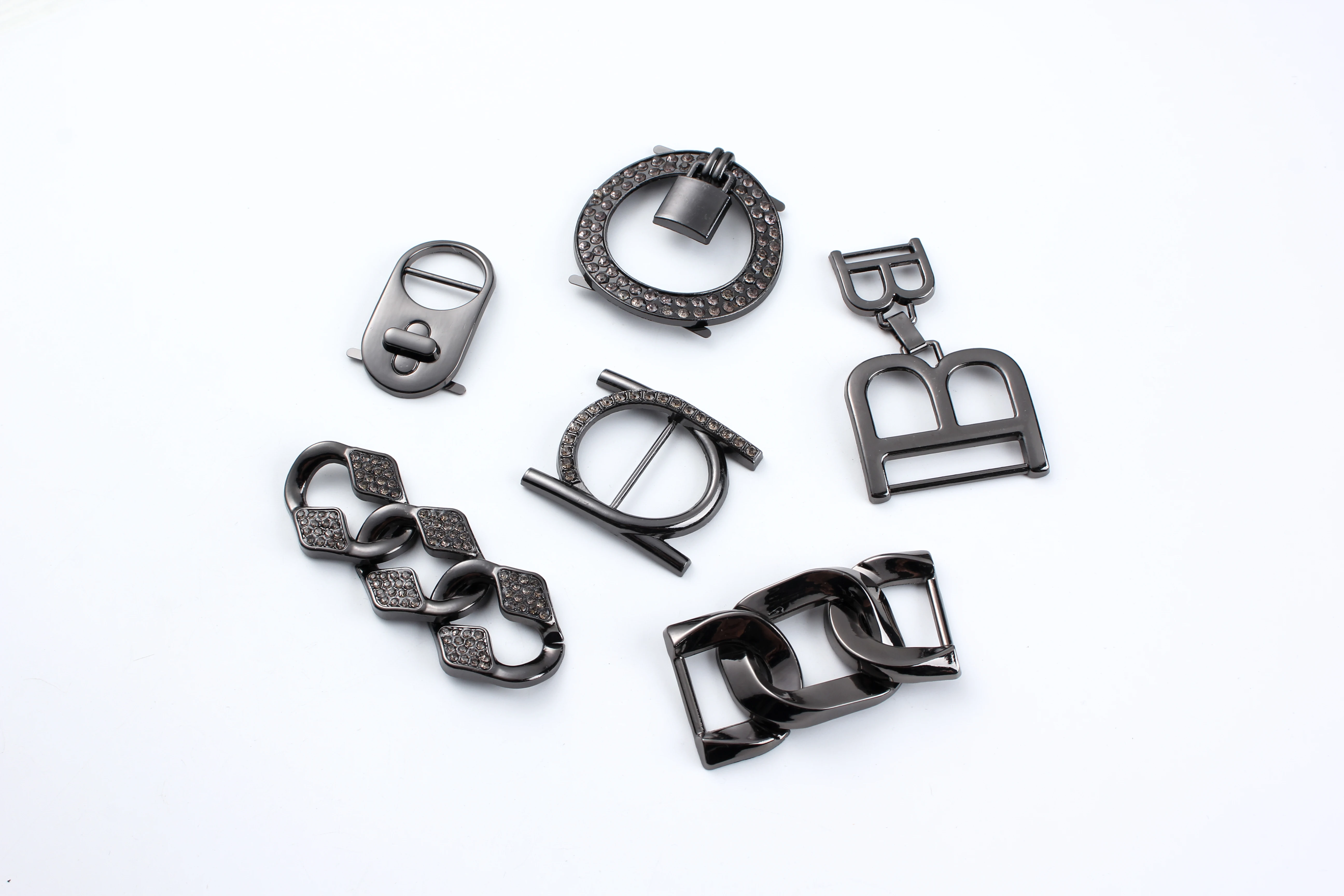 Fine Rhinestone Electroplating Shoes Accessory Zinc Alloy Material