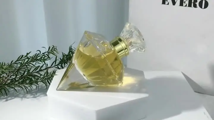 Luxury Perfume Bottle 75ml Cone Shape with Pyramid Design