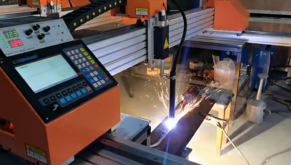 Плазморез чпу valiant 3. Станок плазменной резки rm-1560. Плазма автоматическая. Cnc3000 чпу плазменный станок. Рса 1500х3000 станок газоплазменной резки.