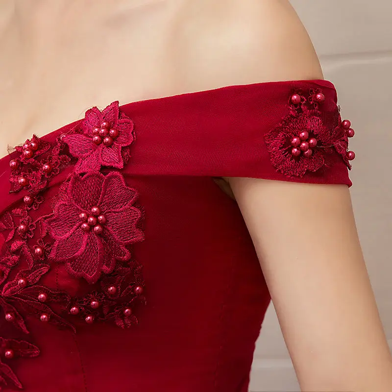 2019 New Off The Shoulder Luxury Lace Party Vintage Quinceanera Dresses 4 Colors Quinceanera Gown