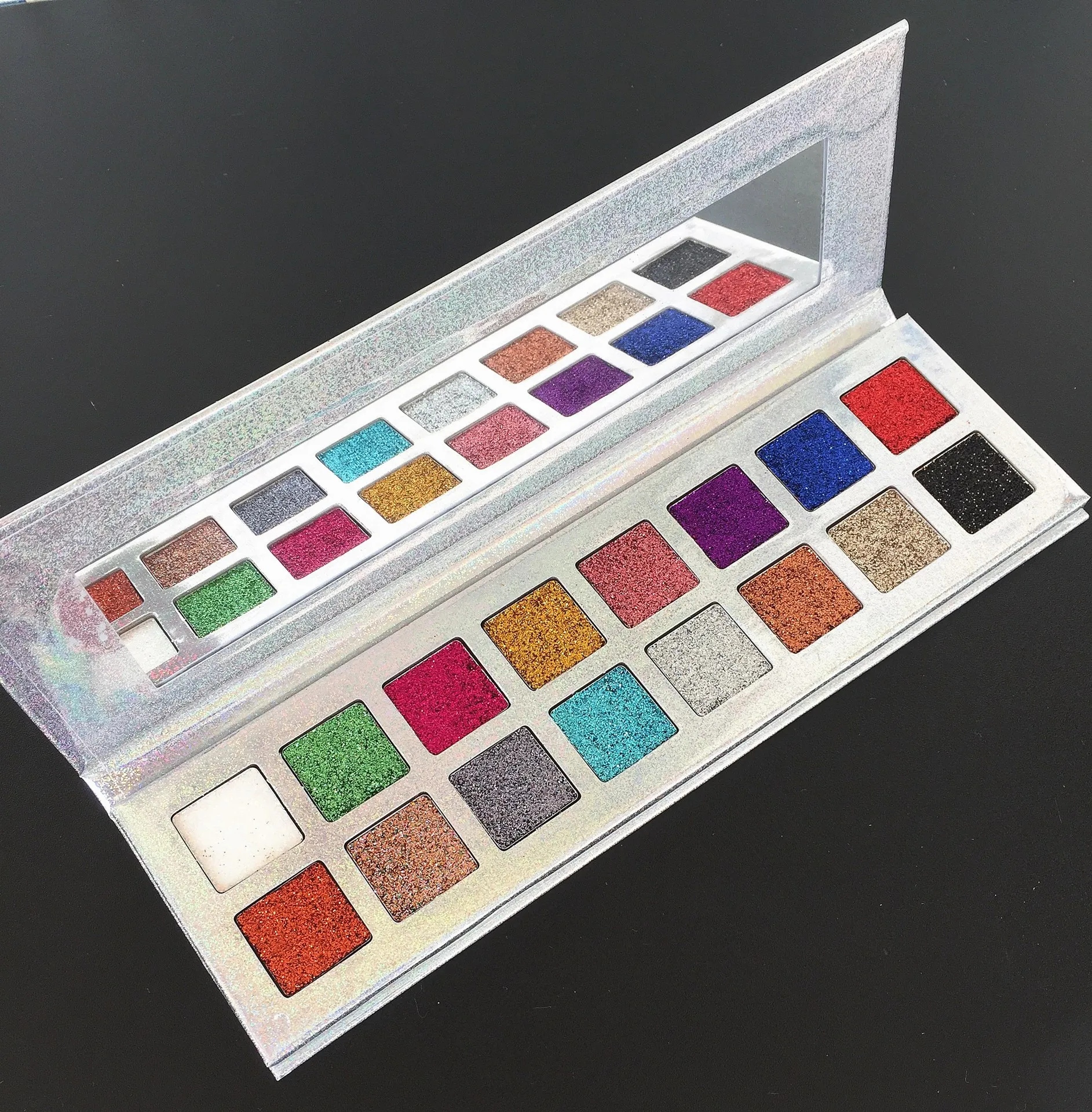 Private Label High Pigment Eyeshadow Palette Wholesale Custom Eye