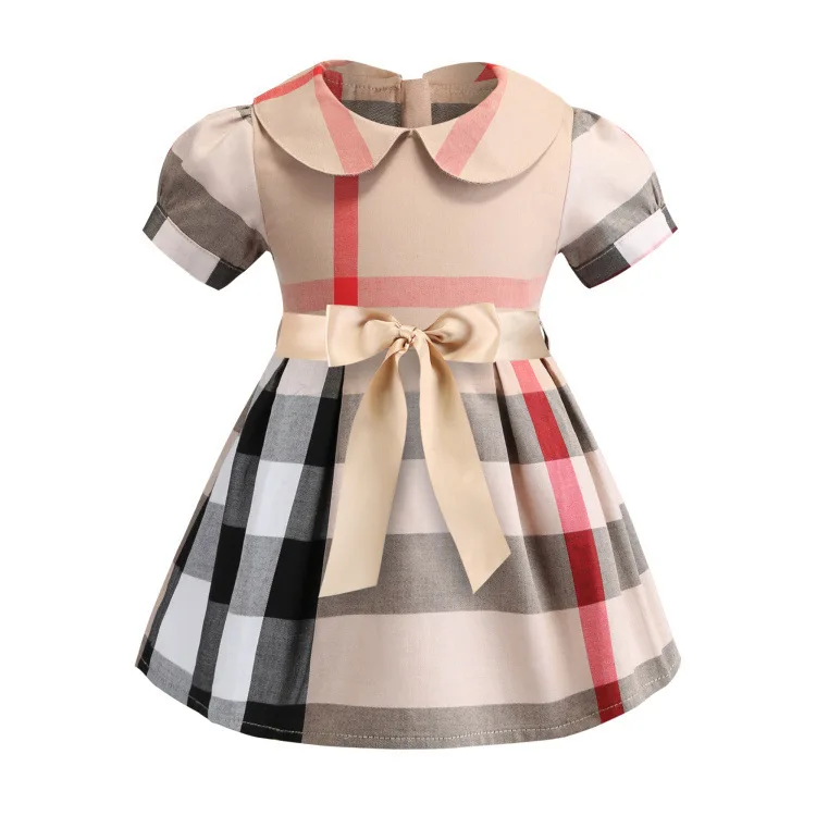 vestido xadrez de criança