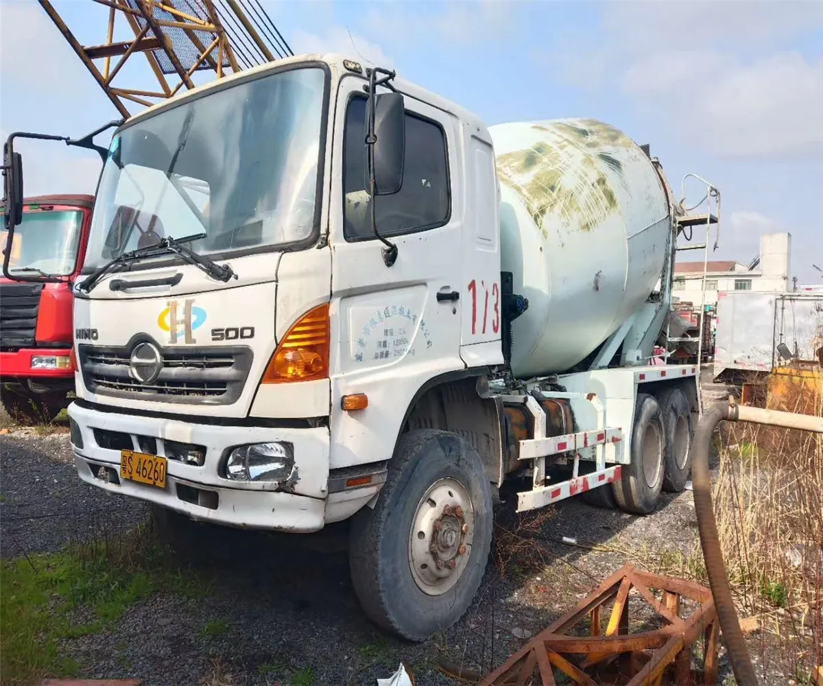 Fairly Used Hino 500 Mixer Truck Japan Made Hino 700 Model 9cbm