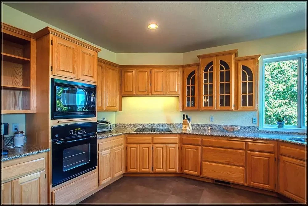 Customized Size Solid Wood Kitchen Cabinet Designs