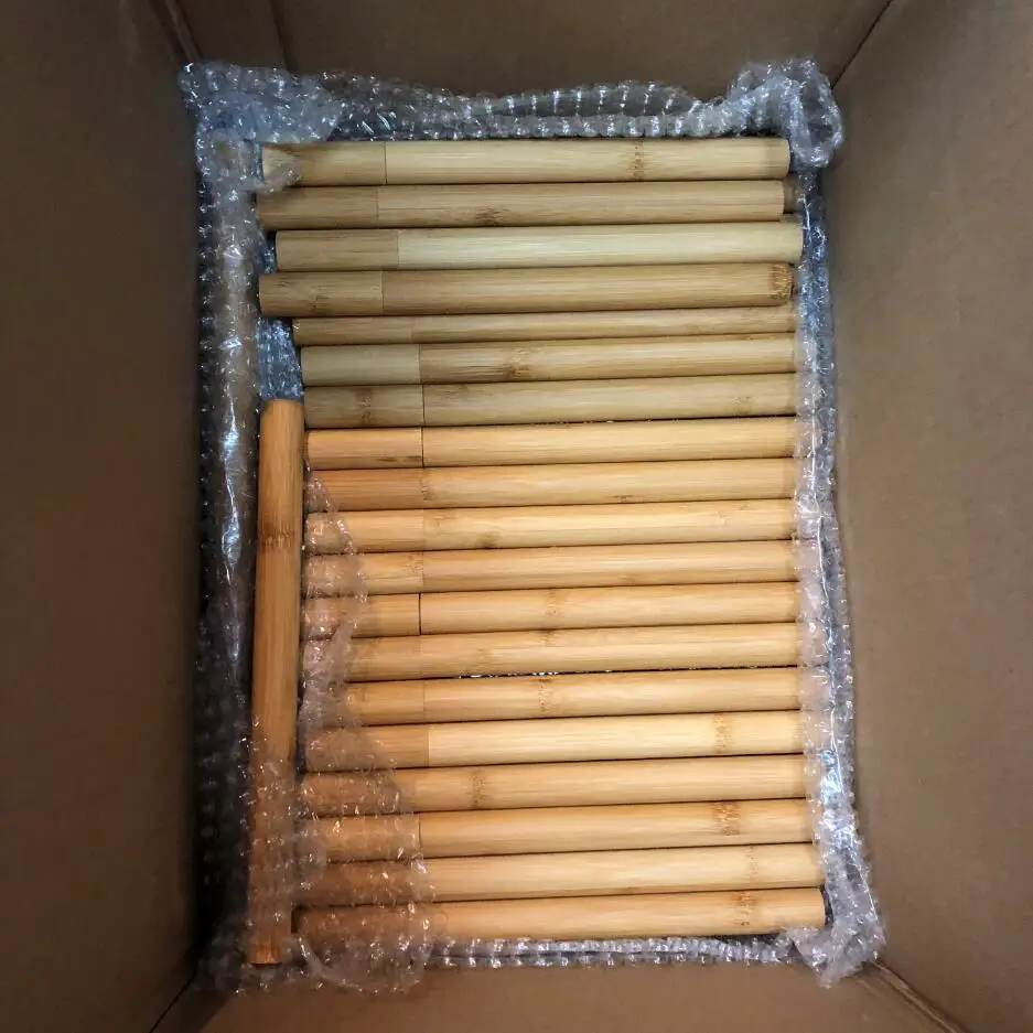 Leatchliving Clear Pyrex Straw packed in wood straw case