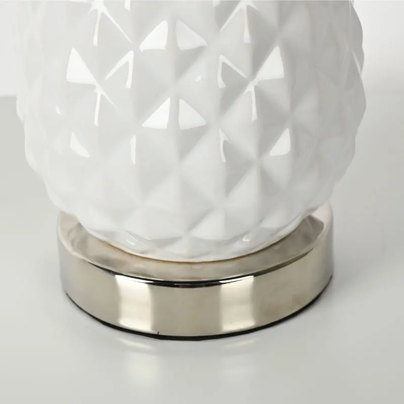Simple Designs Family Bedroom Beside White Rivet Pineapple Ceramic Table Lamp
