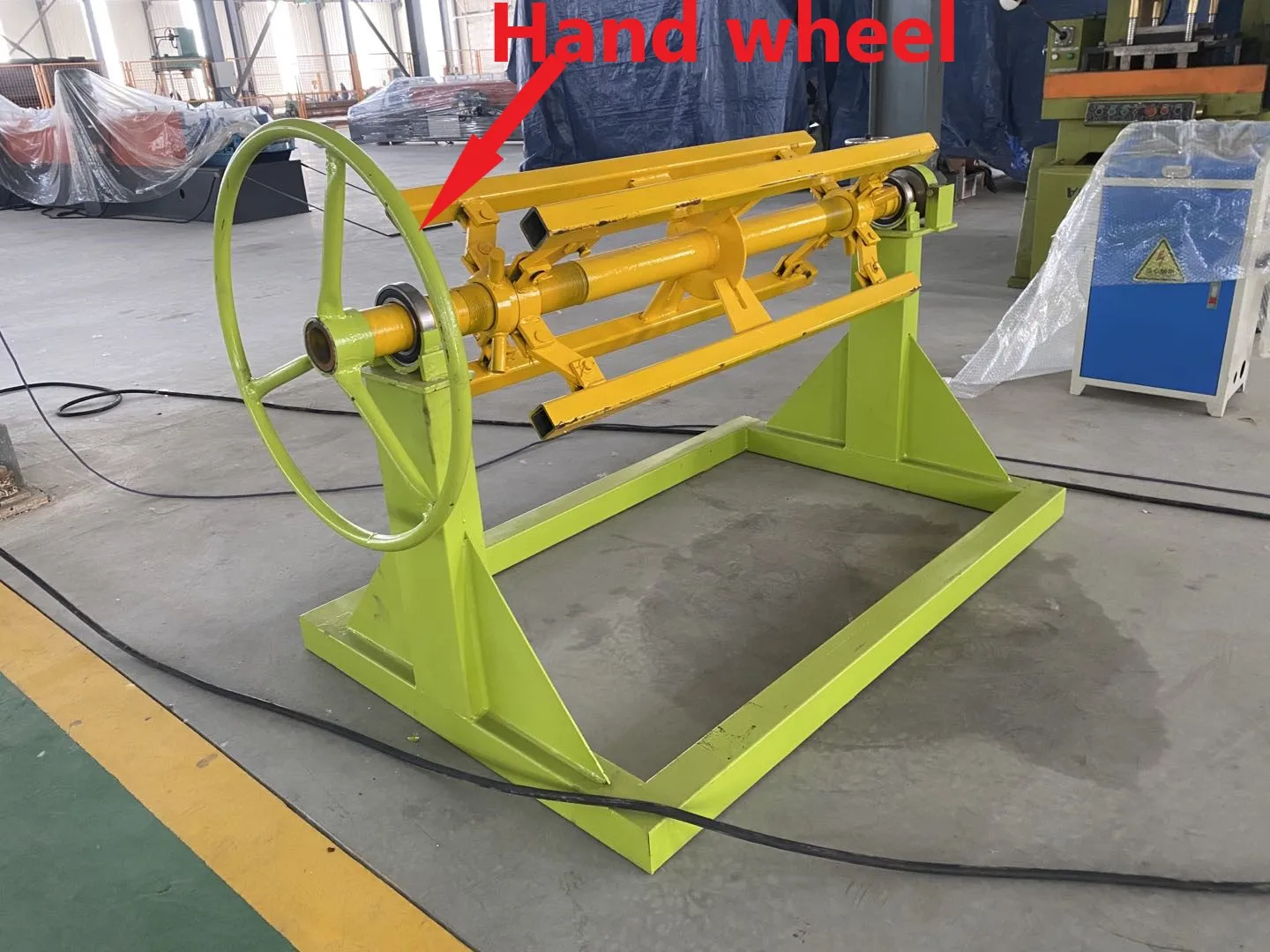 Uncoiling Device Hydraulic Decoiler With Loading Car Automatic Working For Roof Sheet Machine Coil Support