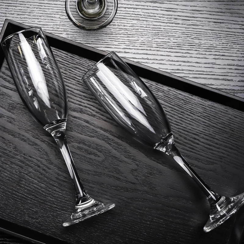 Thin Stem Hand Blown Flute Glasses European Vintage Luxury Crystal Champagne Glasses For Wedding