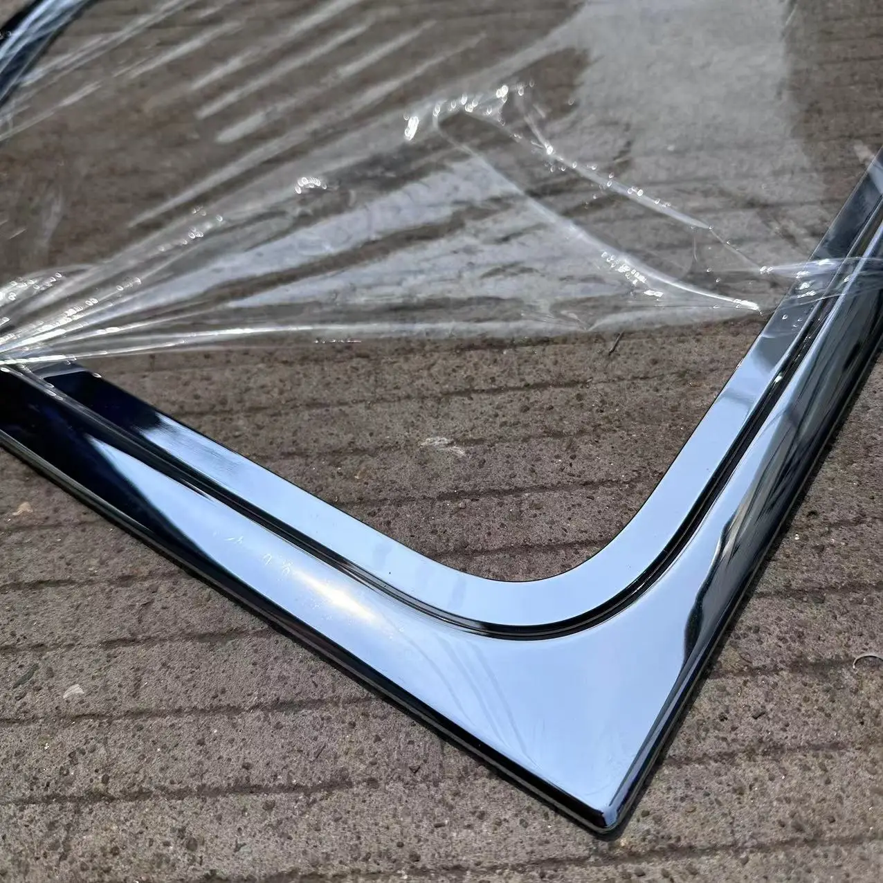 GHCD Hot Procuct/high Quality/factory Price Japanese Truck NISSA CD48 Chrome-plated Door Garnish details