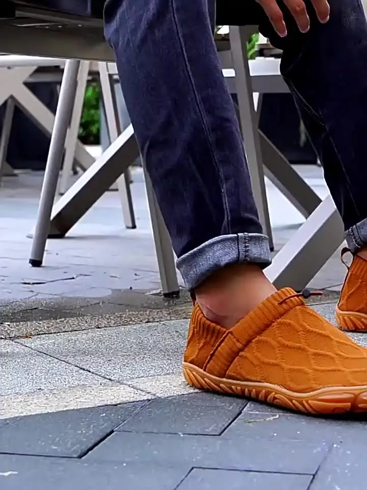 Fashionable Wide-Toe Barefoot Shoes Lightweight and Breathable