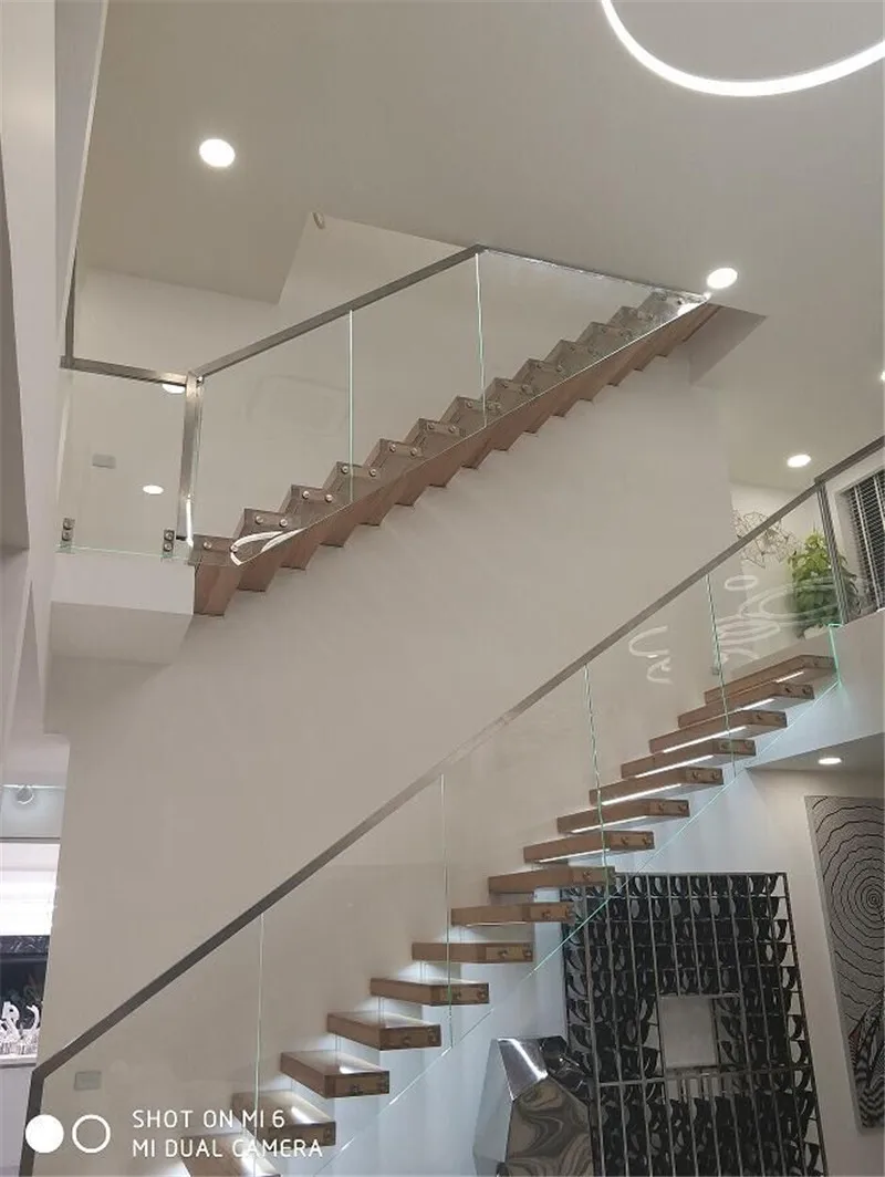 stair1_.jpg