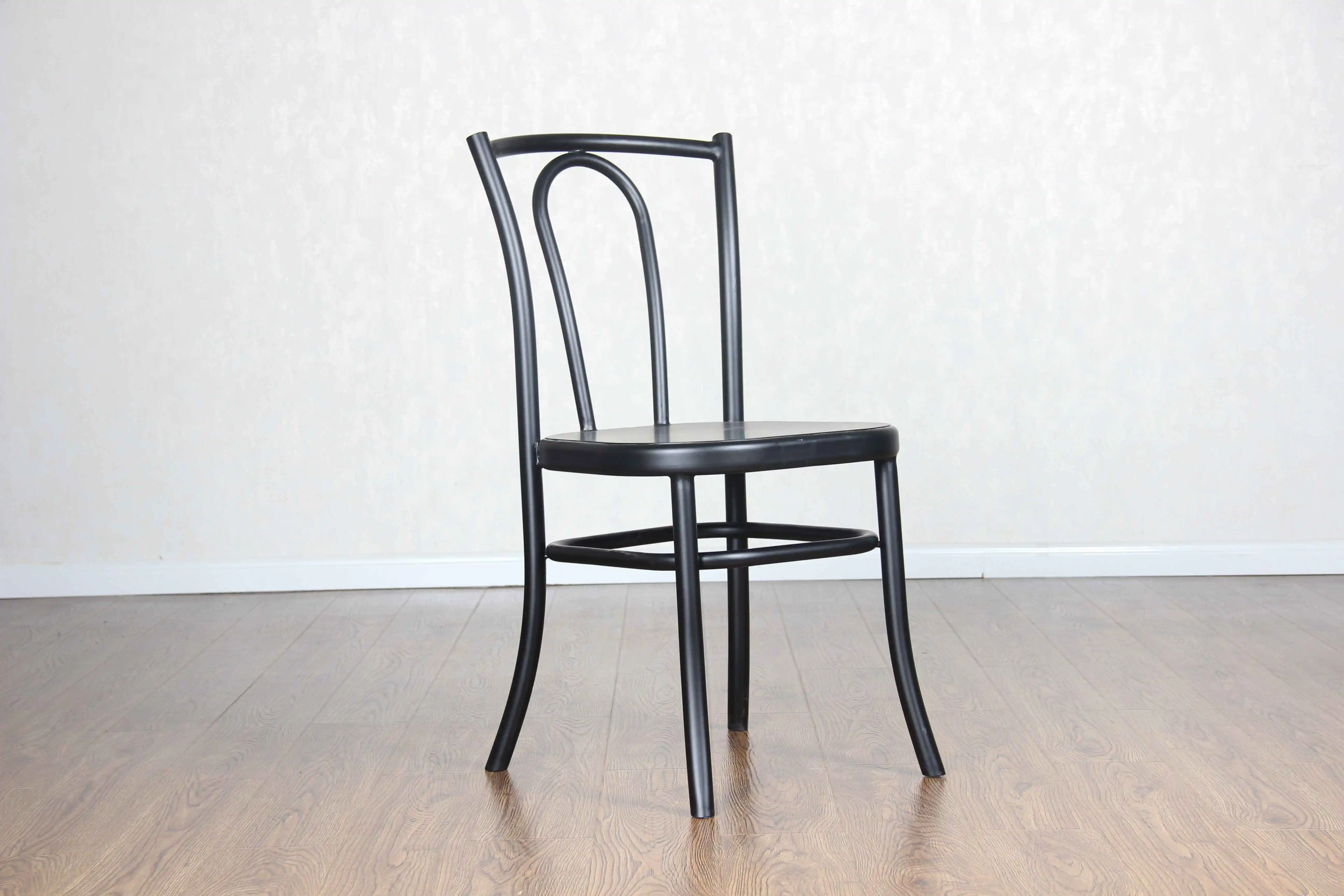 黑色事件宴会堆叠铁椅