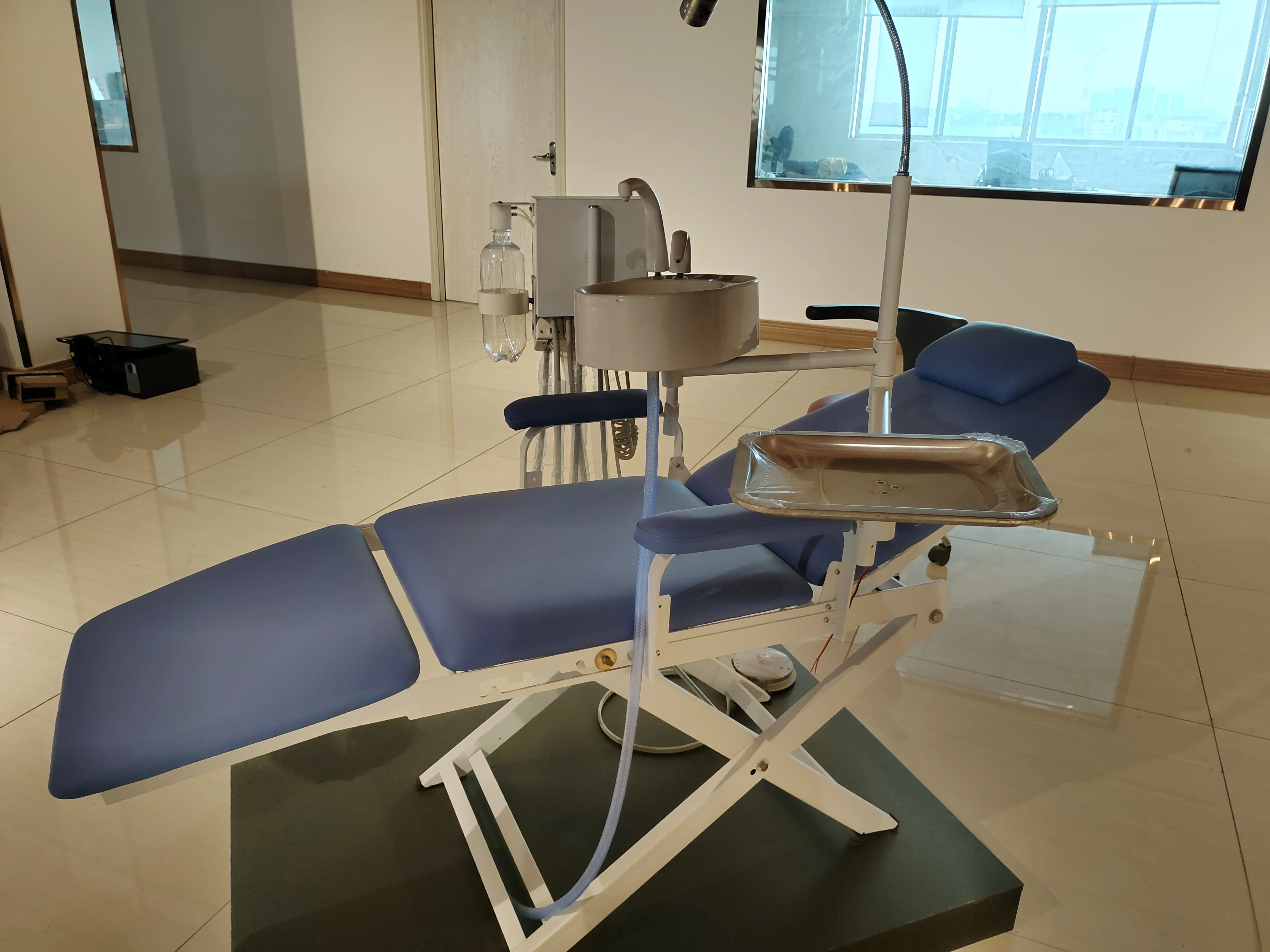 Low Price Dental Portable Chair with Turbine Dental Examination Equipment Convenient and Comfortable High Quality supplier