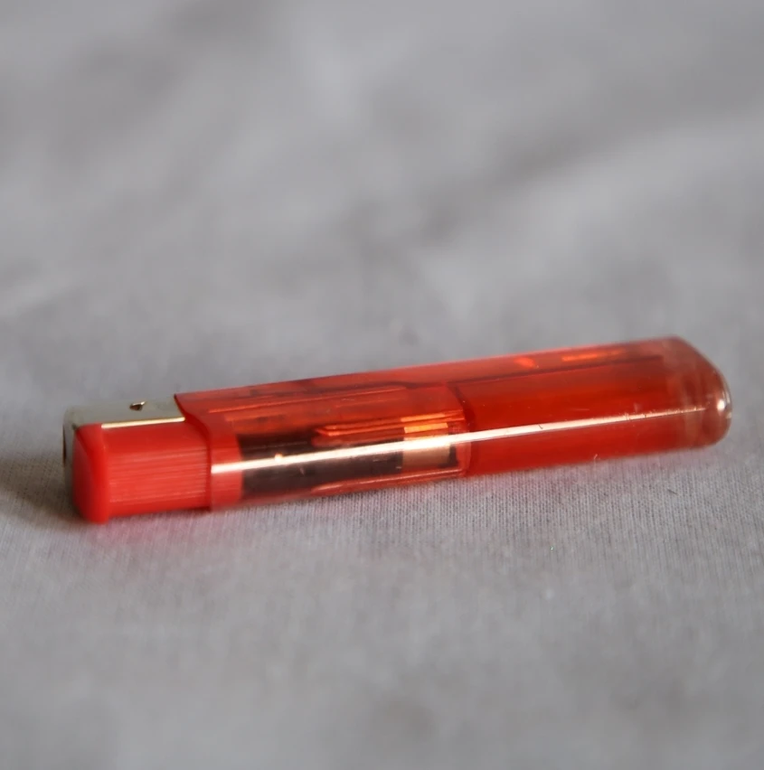 Disposable Kerosene Oil Innovative Cigarette Lighter Kitchen Flame