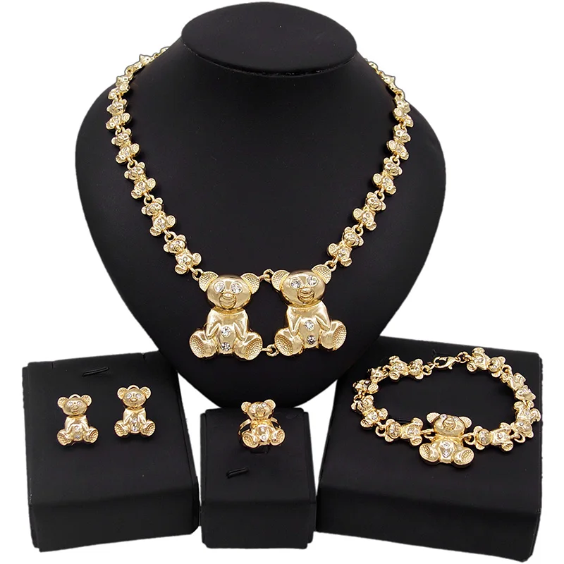 

Hot Sale Dubai Gold Plated Big Teddy Bear I Love You Jewelry Set American Diamond Hug and Kiss Xoxo Fashion Jewelry Set X0045