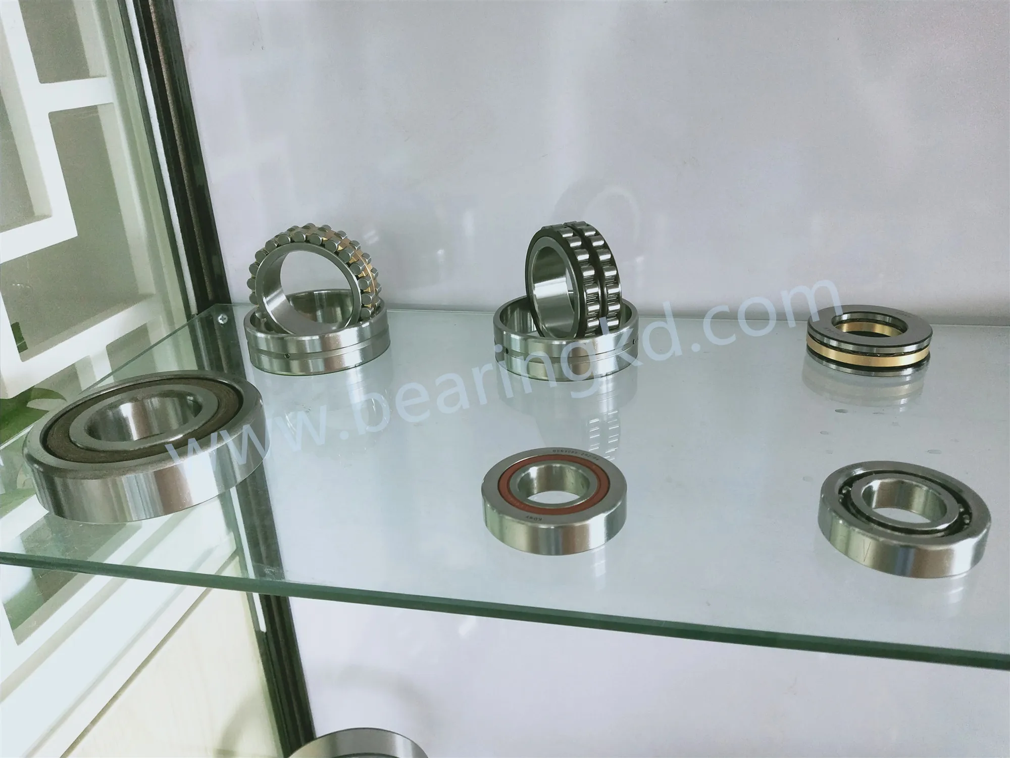 High Quality Precision Special Bearing Taper Roller Bearing Tbu 120 ...