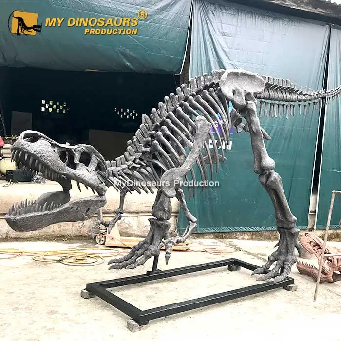 T-rex-Skeleton-Sculpture-2.jpg