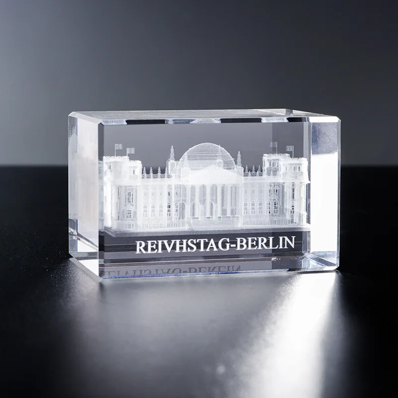 3D Laser Engraved Crystal Cube German Rechtstag Building Model for Small Tourist Souvenir and Handcrafted Crystal Gifts factory