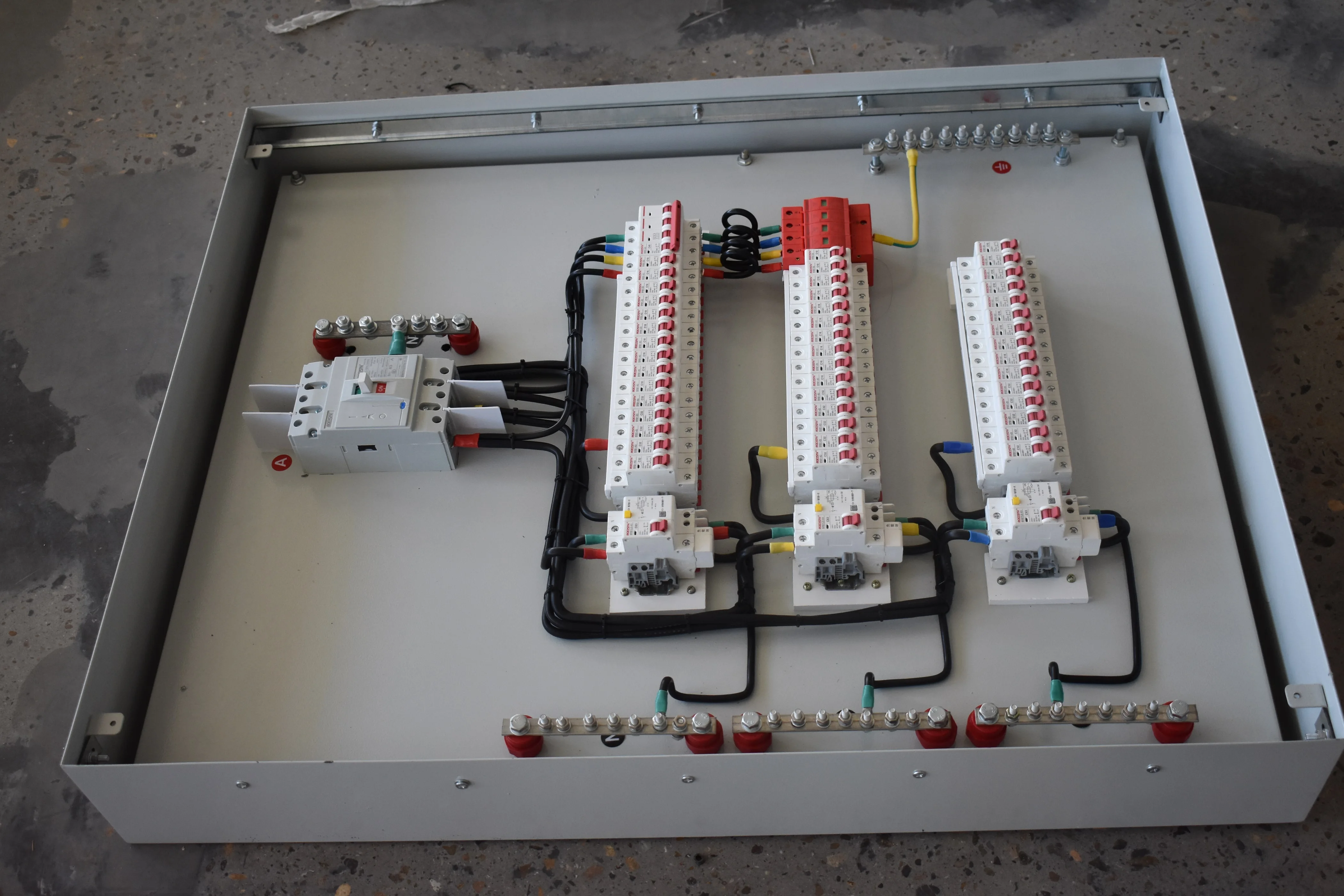 MDB Electrical Distribution Board Consumer Unit Three Phase Power 