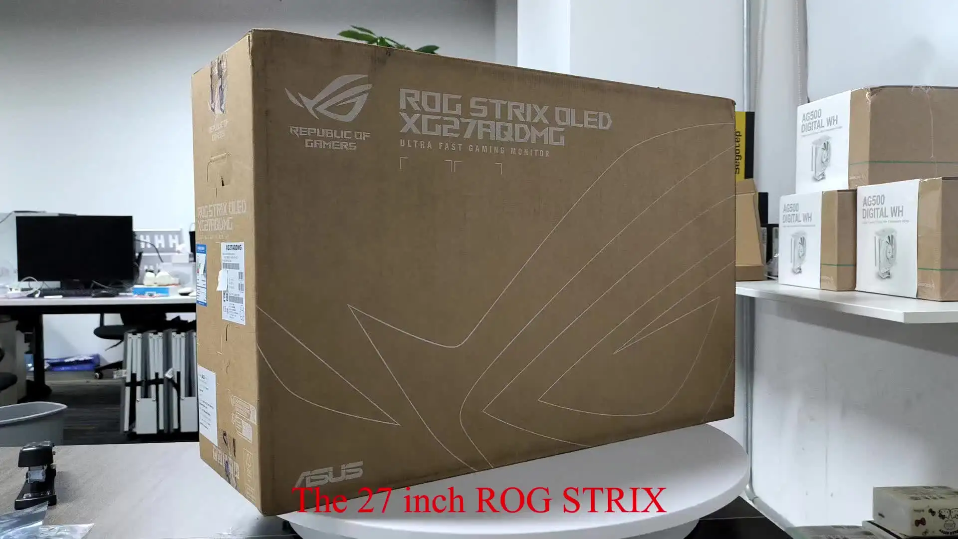 新しいゲーミングPCモニター ROG Strix OLED XG27ACDMS 280Hz 2560 x 