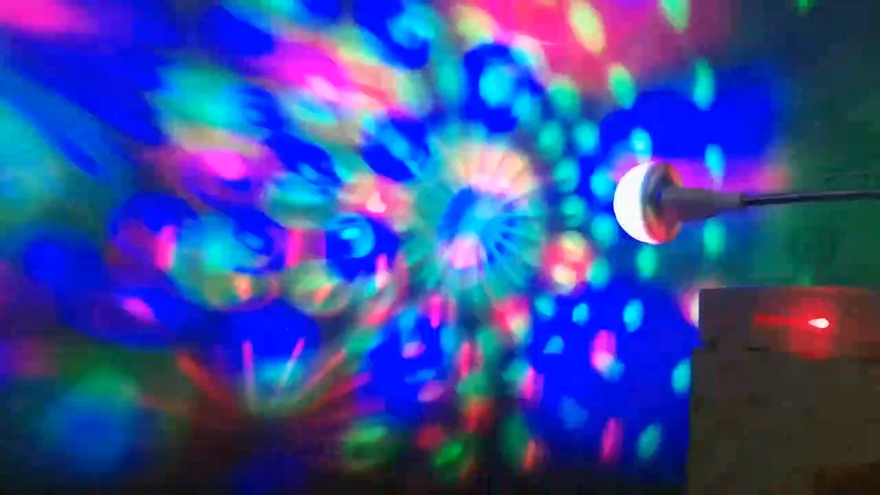 USB Mini Disco Lights White Birthday Party Christmas Family KTV Wedding Show Stage Lights 4x4x6cm Stage DJ Lights USB Port Power Magic Ball Lights 