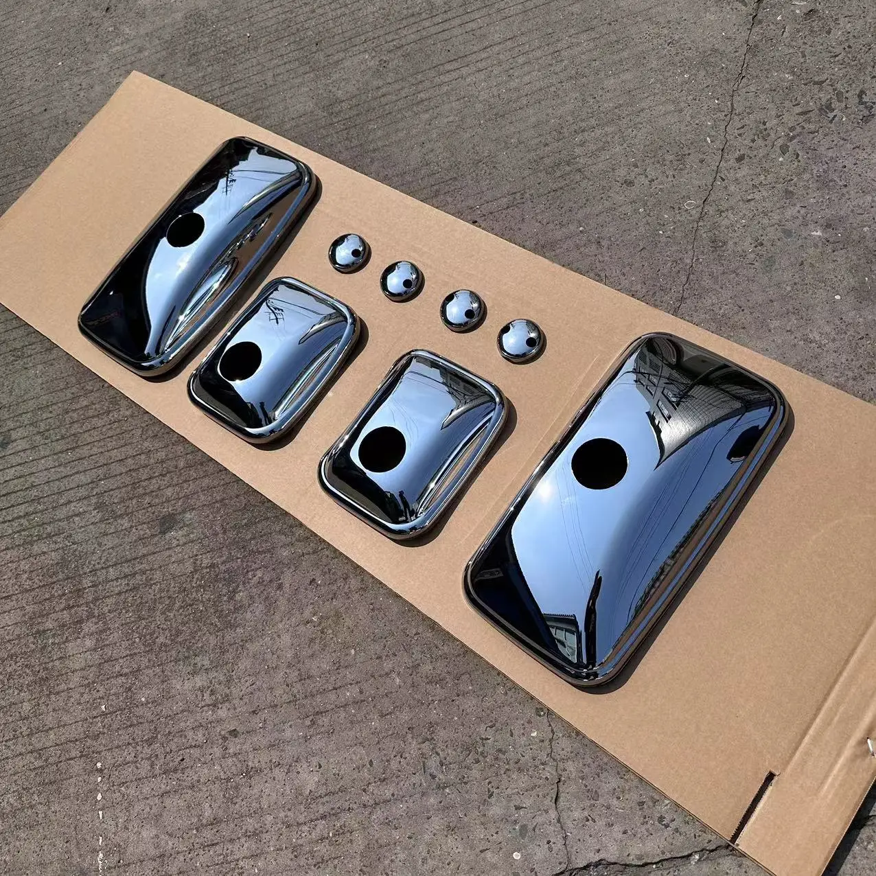 GHCD New Product/high Quality /factry Price Japanese Truck HIN 300(wide) New Chrome-plated  Mirror Cover supplier