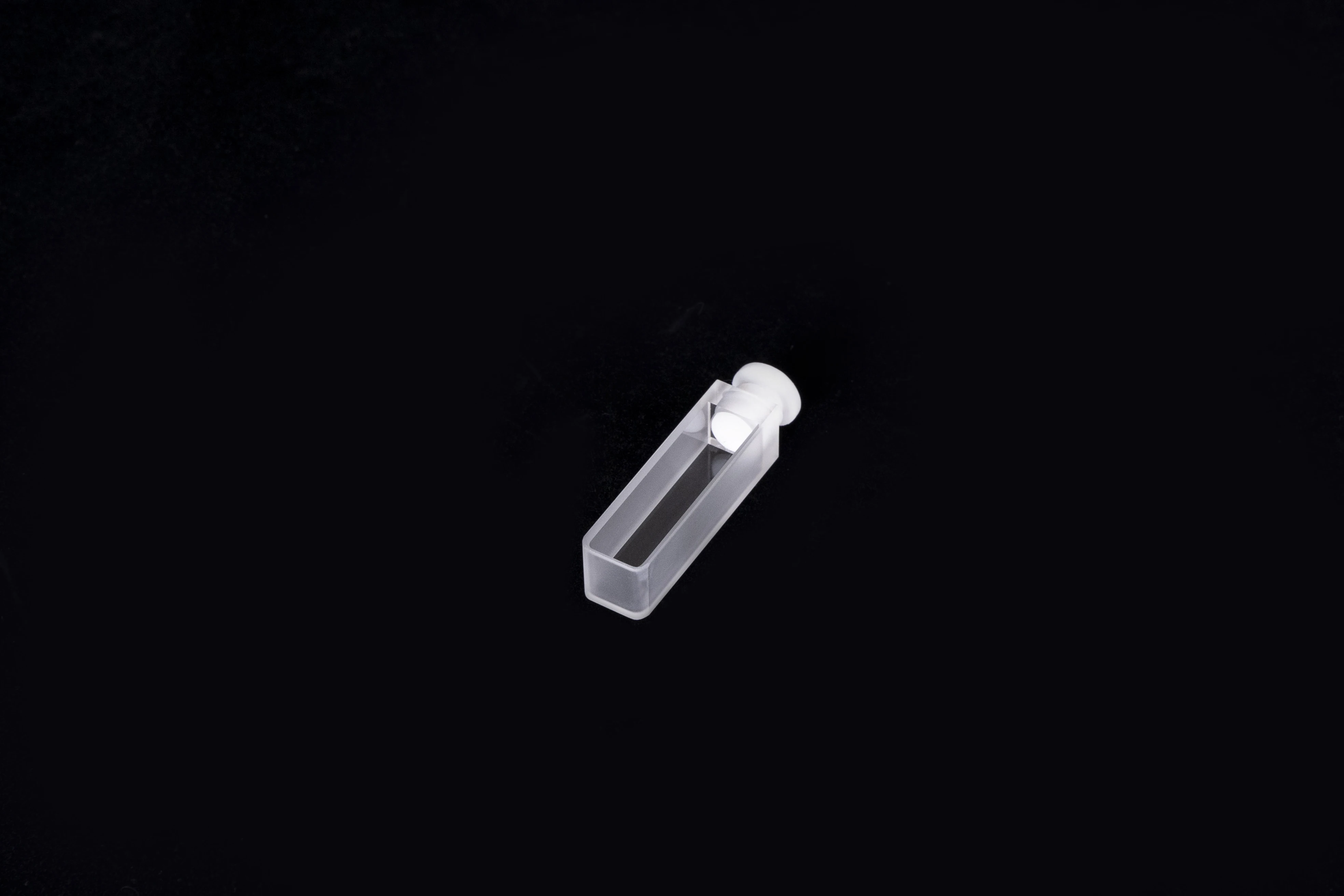 10mm Path Length Quartz Standard Cuvette With Stopper Buy Quartz
