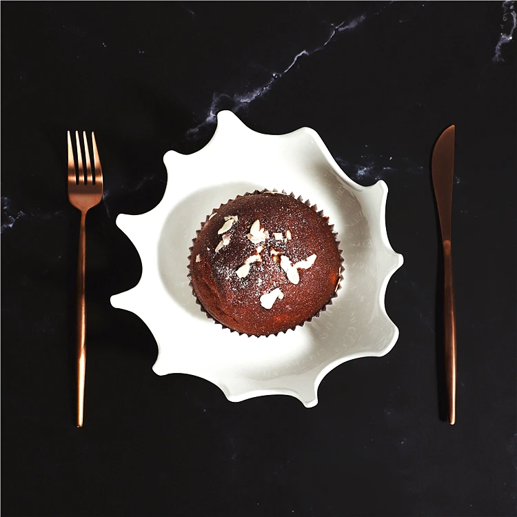 Modern novel design durable cheap custom dessert cake sushi appetizer snack ceramic serving dish for restaurant.jpg