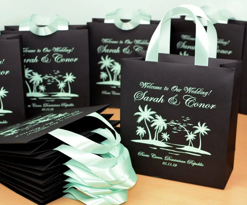 100 Personalized wedding welcome bags with satin ribbon handles and your names Gold print or foil stamping Elegant favor for guests