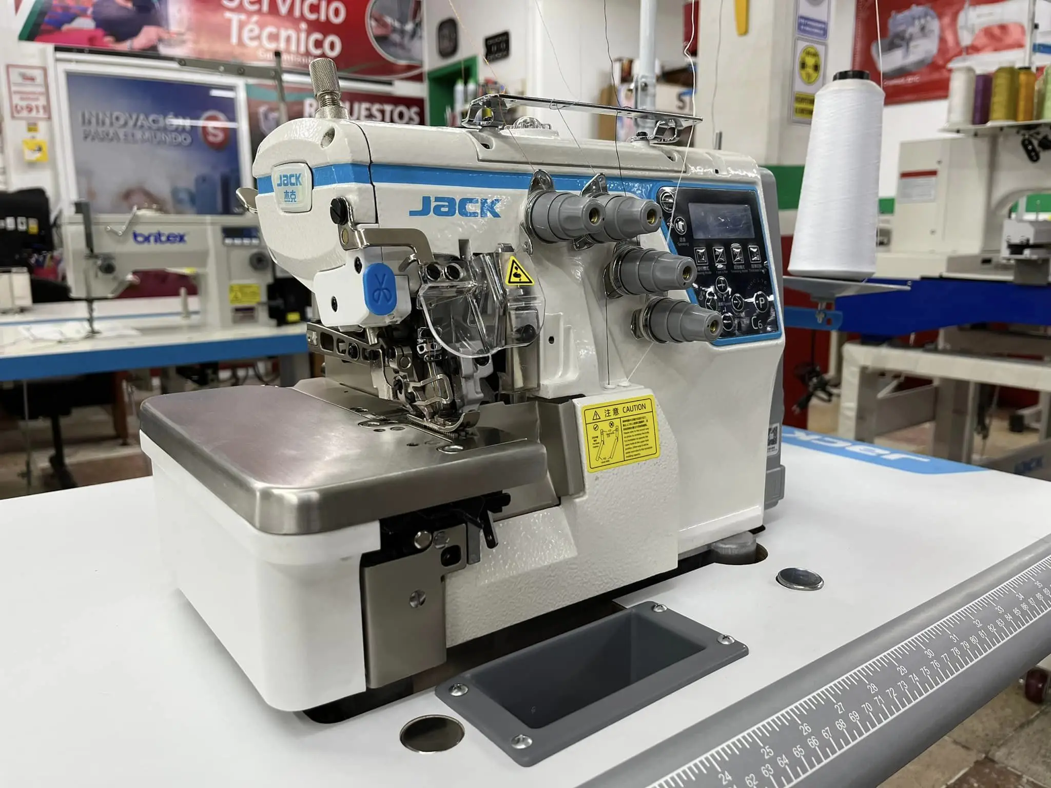 Brand New Jack C6 Four Thread Overlock Machine Serge Industrial Sewing