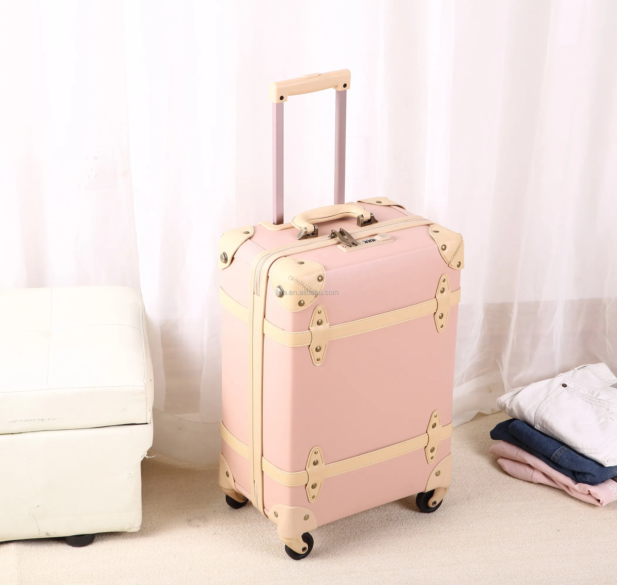 vintage luggage (2).JPG