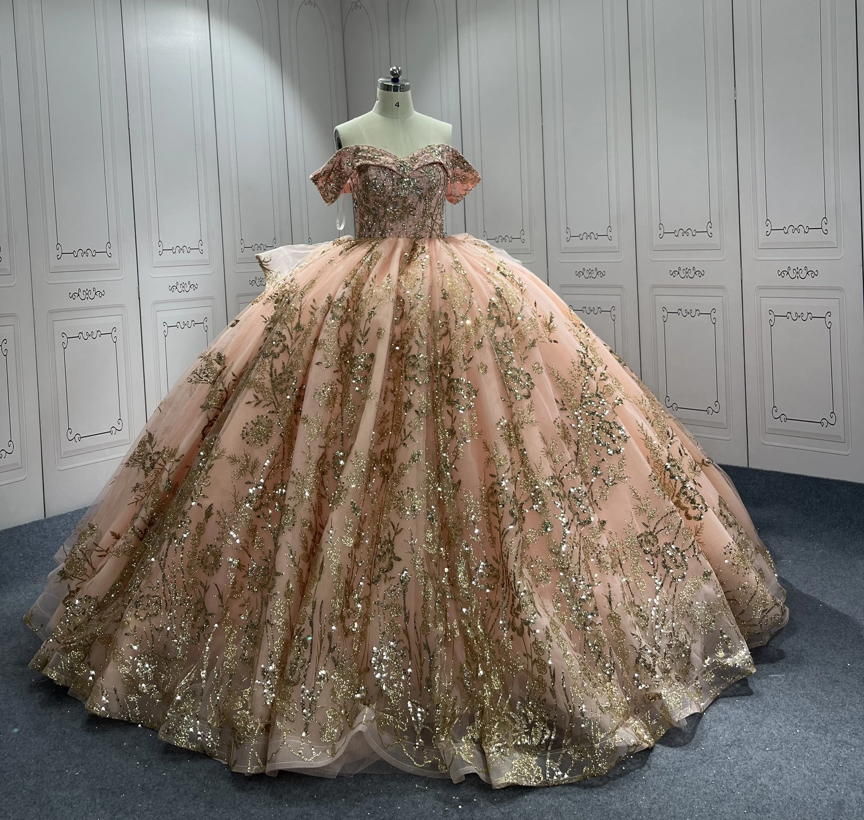 Wholesale Off houlder Quinceanera Dresses Rose Gold Quinceanera Dresses Girls weetheart Neck Quinceanera Dresses Vestidos de Baile Custom Made Plus Wholesale Off houlder Quinceanera Dresses Rose Gold Quinceanera Dresses Girls weetheart Neck Quinceanera Dresses Vestidos de Baile Custom Made Plus