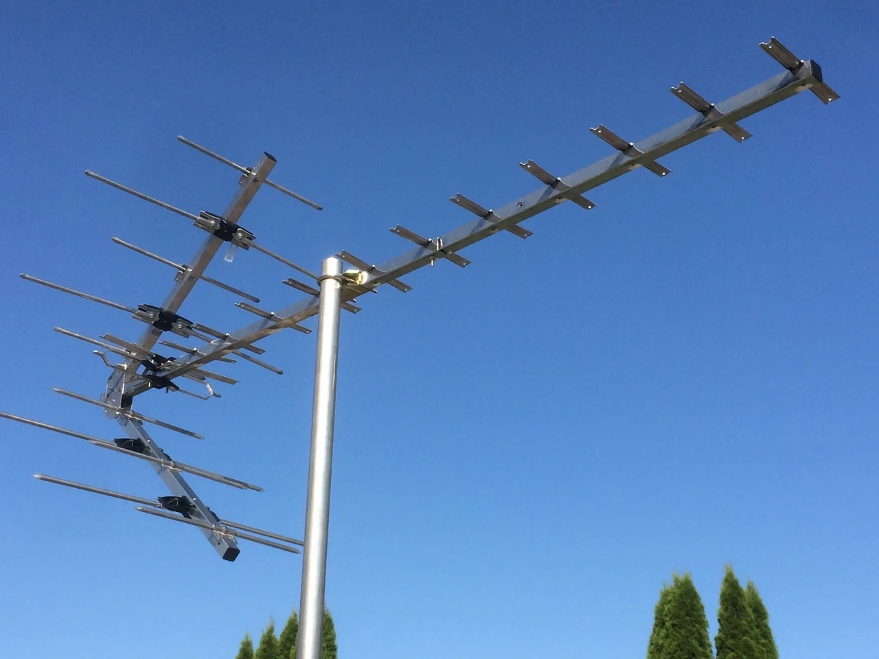 3 long range. Антенны типа волновой канал (уда-яги). U2000 HD UHF TV Antenna. Антенна типа «волновой канал» (антенна уда — яги). Антенна волновой канал с отражателем.