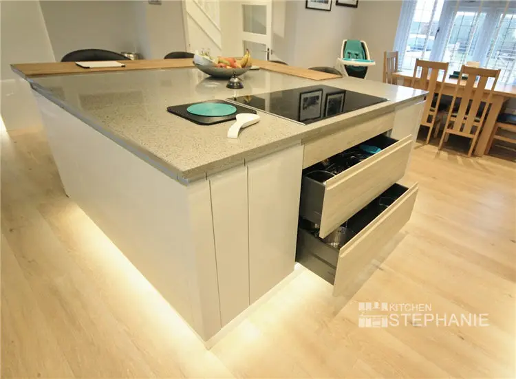 luxury acrylic kitchen cabinet door with island, white plywood simple kitchen cabinet designs for villa