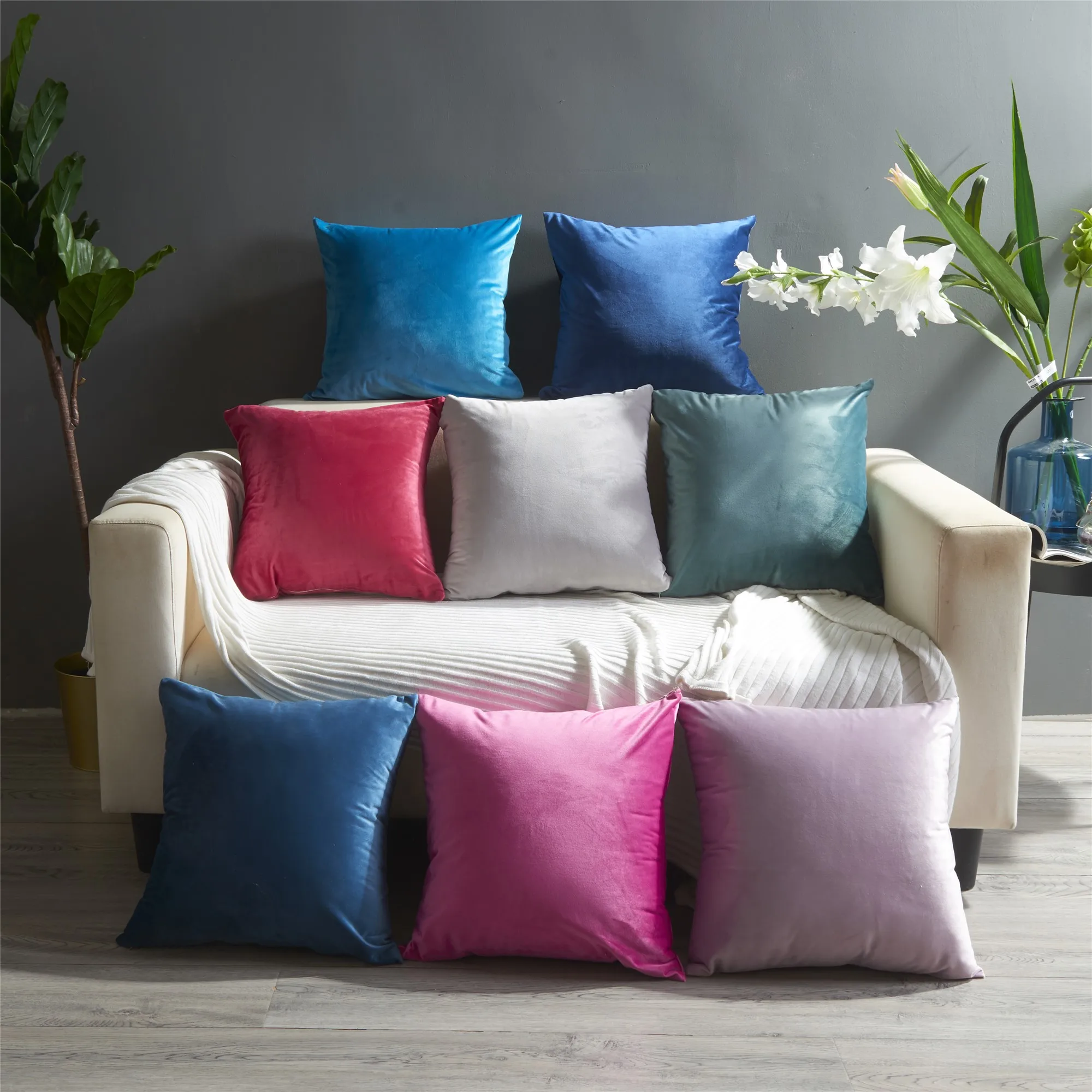 подушки для декора на диван