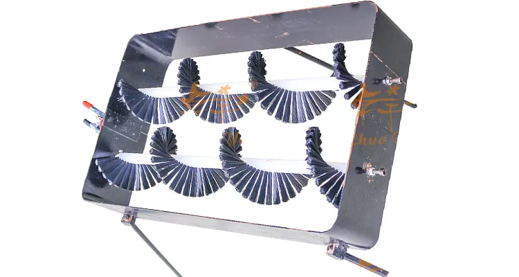 Beekeeping Simply Automatic Sweeping Bee Brush Machine
