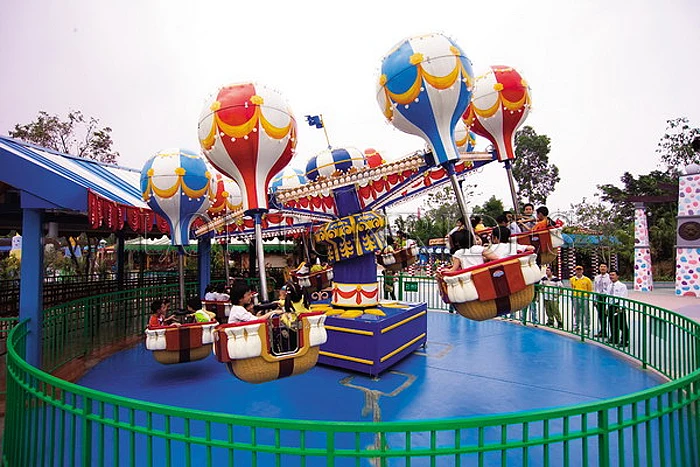 游戏机趣味公园骑桑巴气球出售