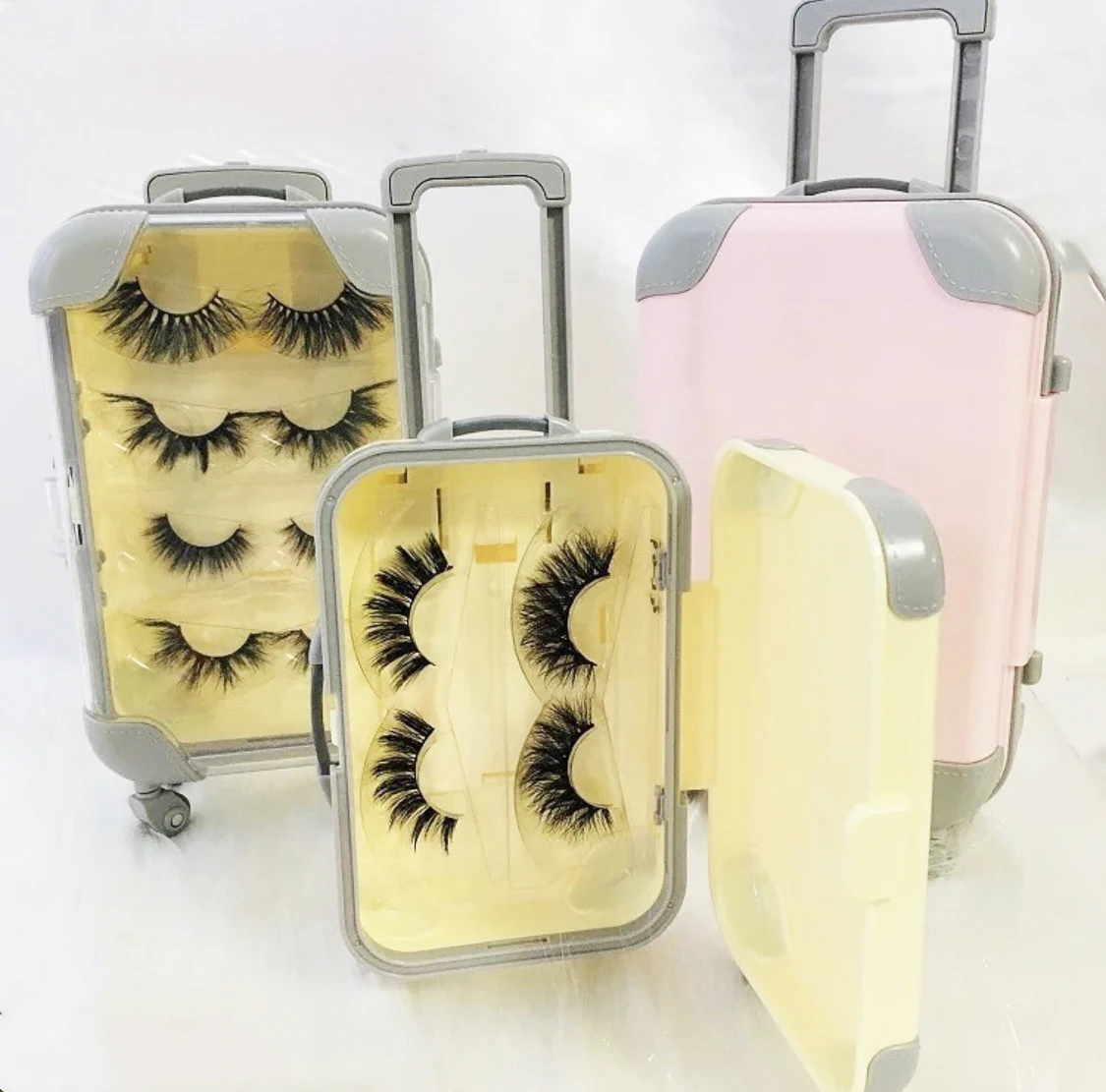 Wholesale 2020 New Hot Mini Lash Luggage Packaging Real Mink Eyelash Box Eyelashes With Custom 0848